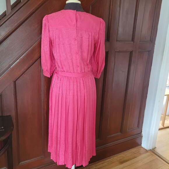 Vintage Carroll Reed Pink Paisley Silk Dress Size 8 Belted - Picture 2 of 4